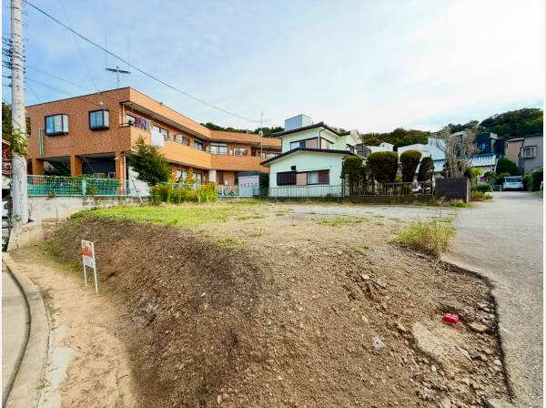 神奈川県三浦郡葉山町堀内の土地