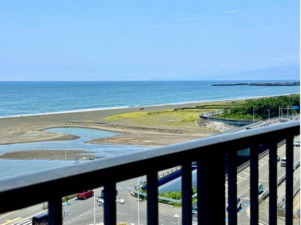 神奈川県平塚市虹ケ浜のマンション