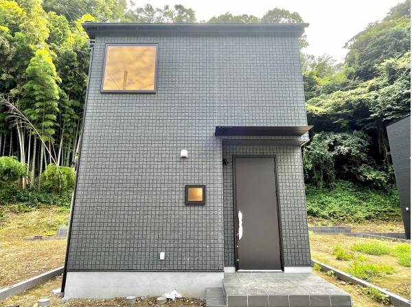 神奈川県鎌倉市材木座６丁目の新築戸建