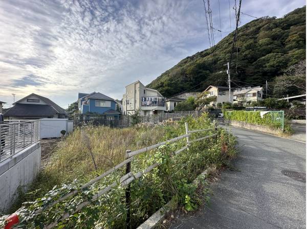 神奈川県三浦郡葉山町一色の土地